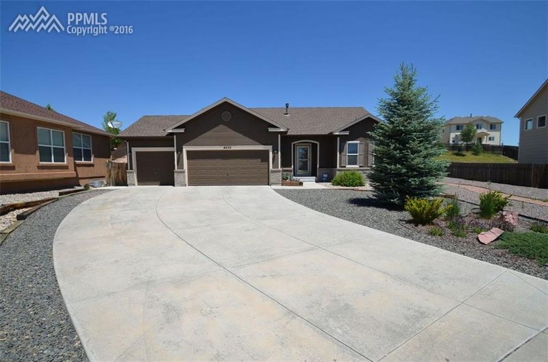 4626 Crow Creek Dr, Colorado Springs, CO 80922