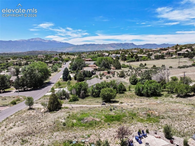 4640 Emerald Dr, Colorado Springs, CO 80918