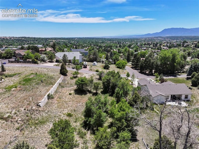 4640 Emerald Dr, Colorado Springs, CO 80918
