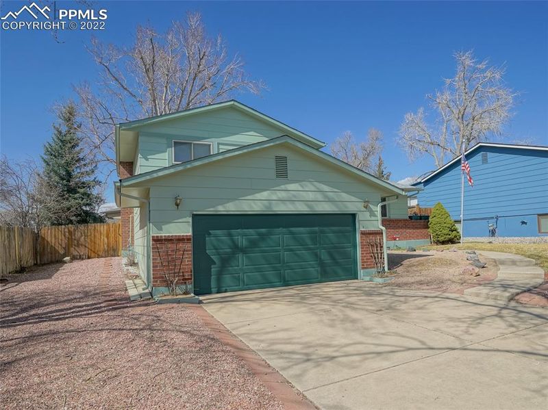 4640 N Enchanted Cir, Colorado Springs, CO 80917