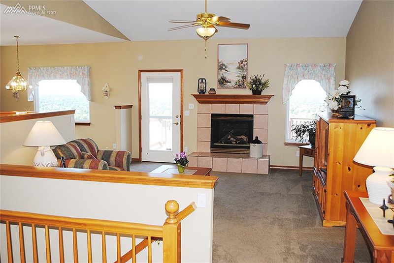 4645 Paramount Pl, Colorado Springs, CO 80918
