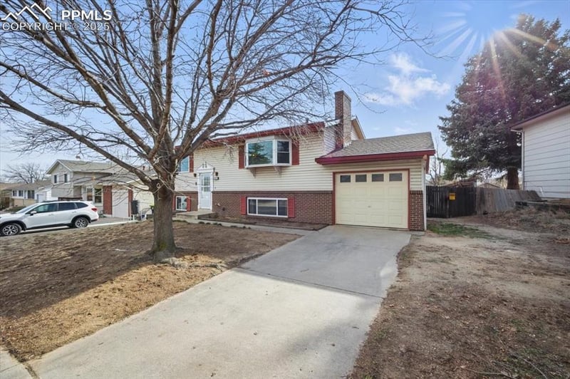 4647 Ridgeglen Rd, Colorado Springs, CO 80918