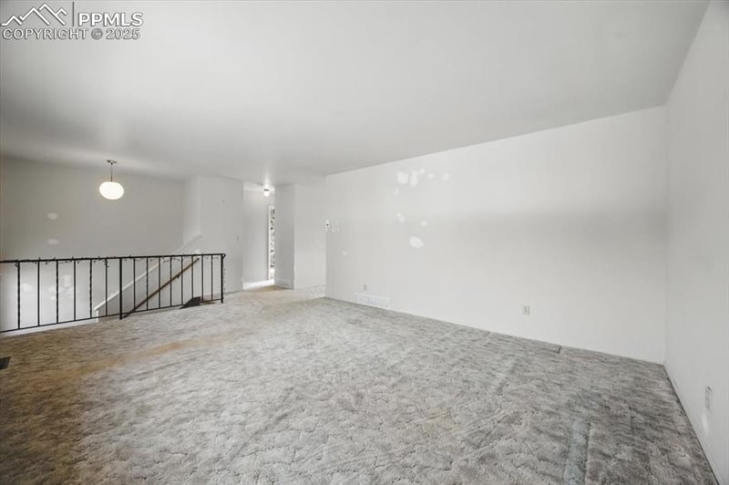 4647 Ridgeglen Rd, Colorado Springs, CO 80918