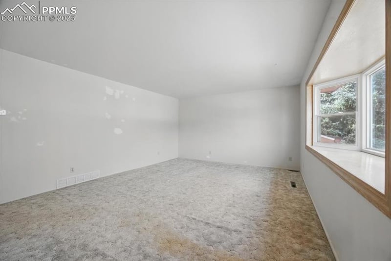 4647 Ridgeglen Rd, Colorado Springs, CO 80918