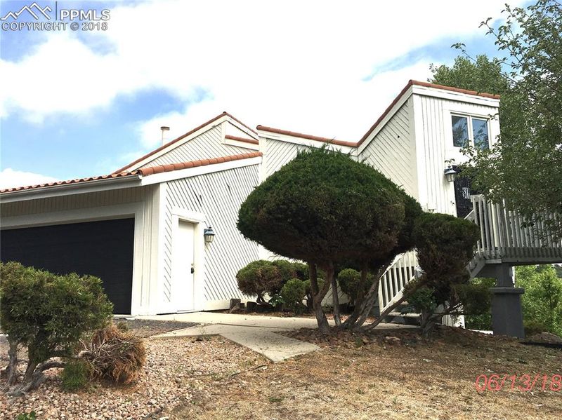 465 Roxbury Cir, Colorado Springs, CO 80906