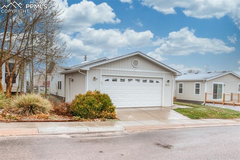 4656 Gray Fox Hts, Colorado Springs, CO 80922