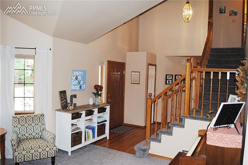 4660 Granby Cir, Colorado Springs, CO 80919