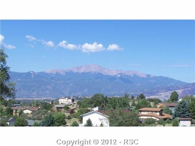 4680 Emerald Dr, Colorado Springs, CO 80918