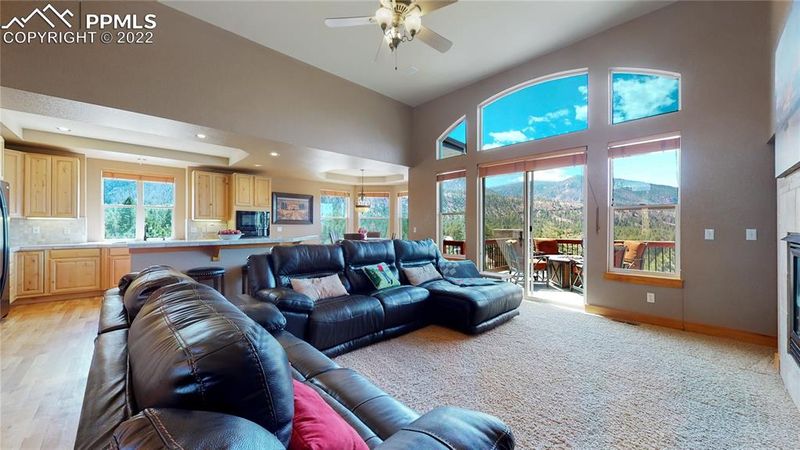 4701 Delaware Dr, Larkspur, CO 80118