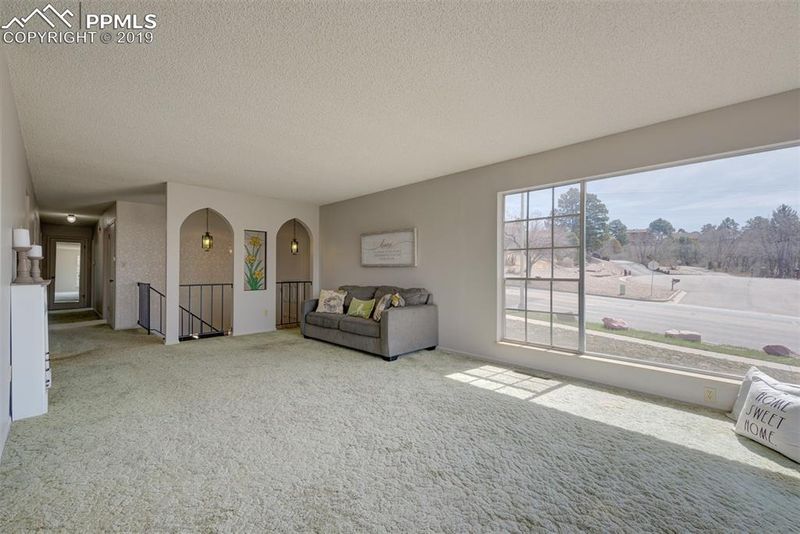 4708 Constitution Ave, Colorado Springs, CO 80915