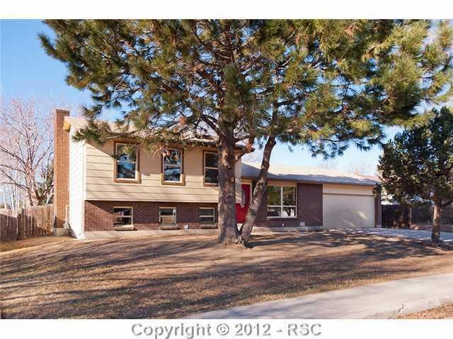 4710 Hackamore Dr, Colorado Springs, CO 80918