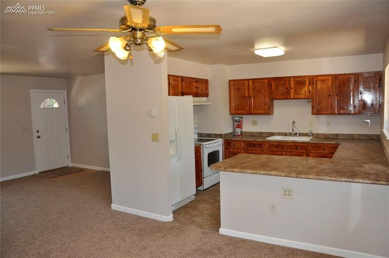 4722 N Splendid Cir, Colorado Springs, CO 80917