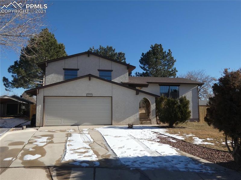 4723 N Hackamore Dr, Colorado Springs, CO 80918