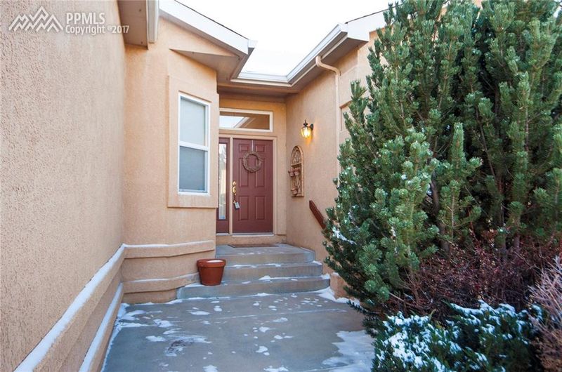 4725 Paramount Pl, Colorado Springs, CO 80918