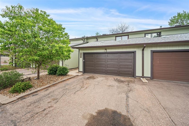 4735 Barnes Rd, Colorado Springs, CO 80917