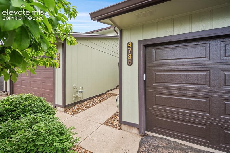 4735 Barnes Rd, Colorado Springs, CO 80917