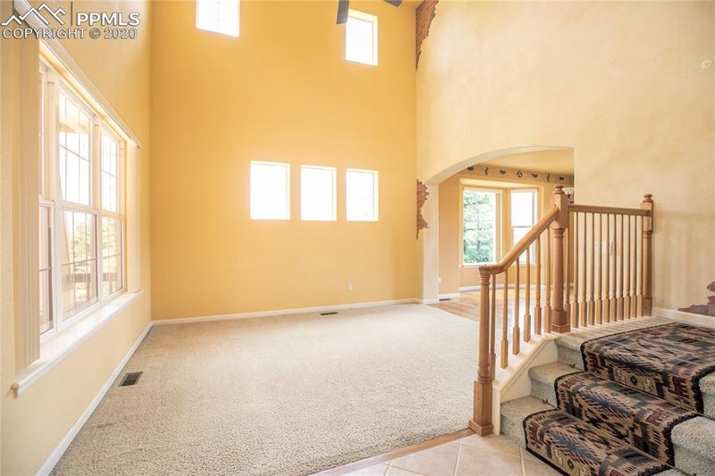 4735 Broadmoor Bluffs Dr, Colorado Springs, CO 80906