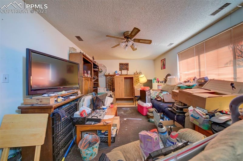 4735 Live Oak Dr, Colorado Springs, CO 80916