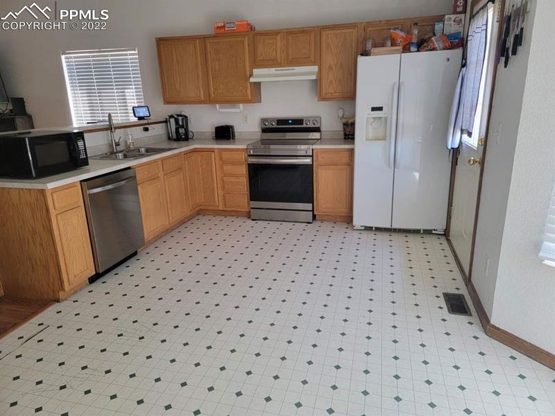 4740 Brant Rd, Colorado Springs, CO 80911