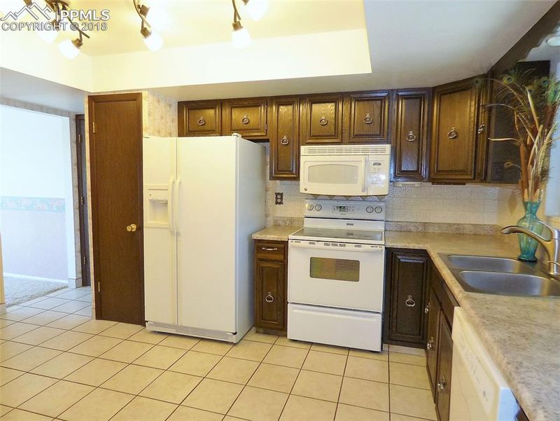4745 Michael Pl, Colorado Springs, CO 80918