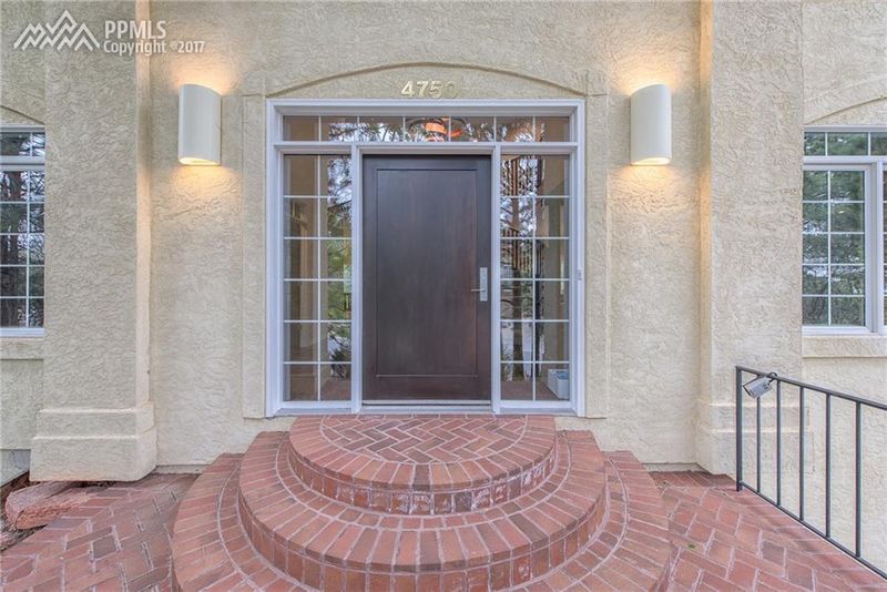 4750 Langdale Way, Colorado Springs, CO 80906