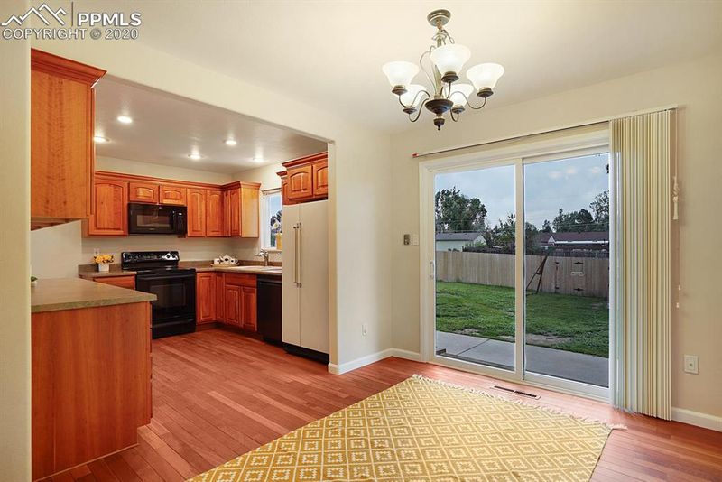 4753 Shadowglen Dr, Colorado Springs, CO 80918