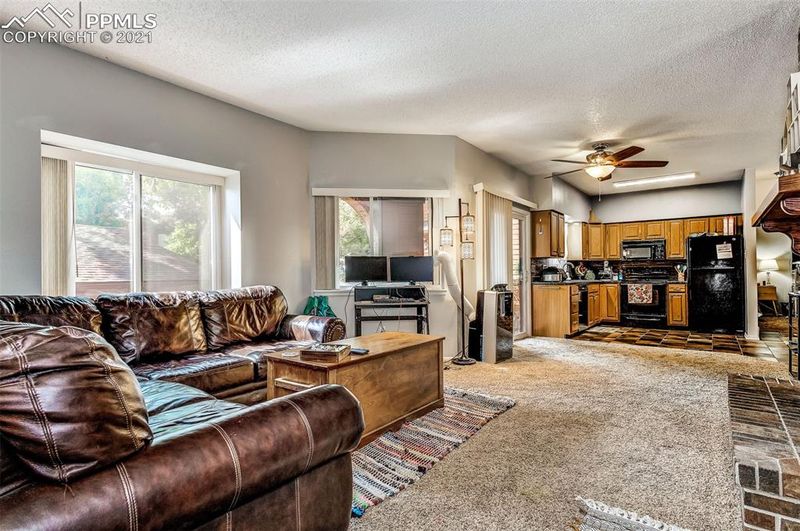 4759 Daybreak Cir, Colorado Springs, CO 80917