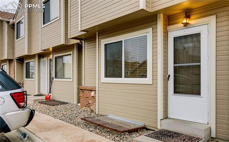 4761 Live Oak Dr, Colorado Springs, CO 80916