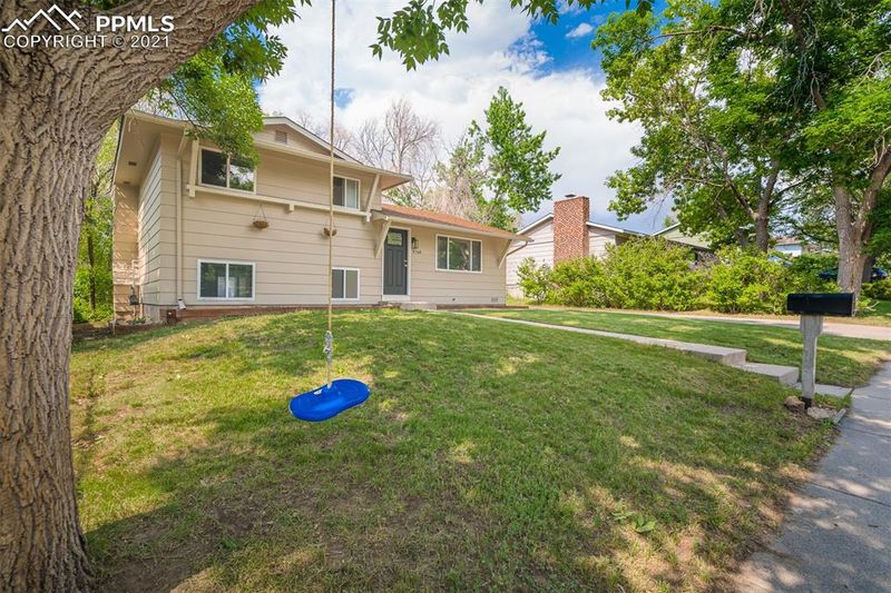4768 Artistic Cir, Colorado Springs, CO 80917