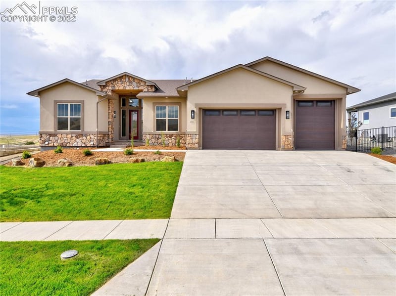 4785 Desert Candle Dr, Pueblo, CO 81001