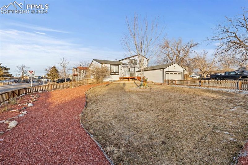 4802 Ridenour Dr, Colorado Springs, CO 80916