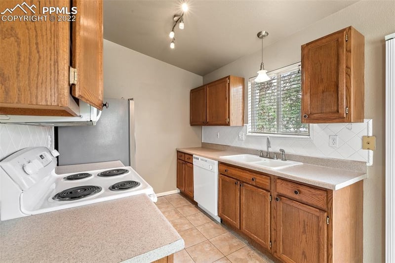 4802 Witches Hollow Ln, Colorado Springs, CO 80911