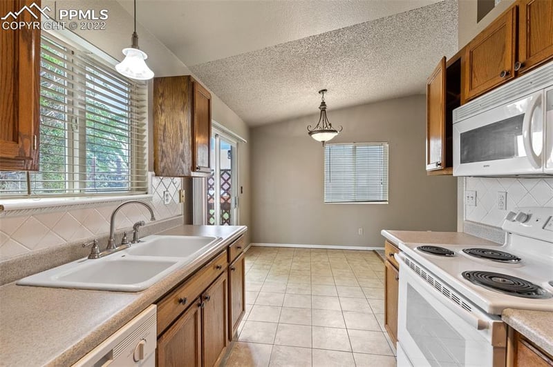 4802 Witches Hollow Ln, Colorado Springs, CO 80911