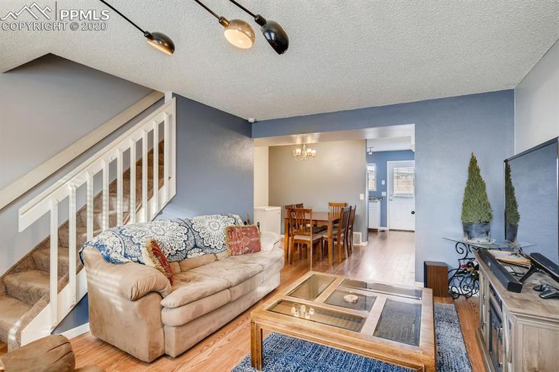 4807 Live Oak Dr, Colorado Springs, CO 80916
