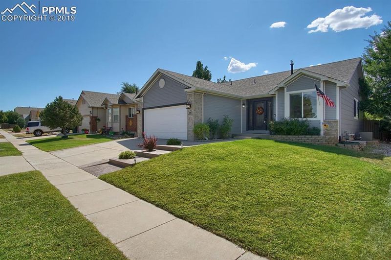 4809 Hawk Meadow Dr, Colorado Springs, CO 80916