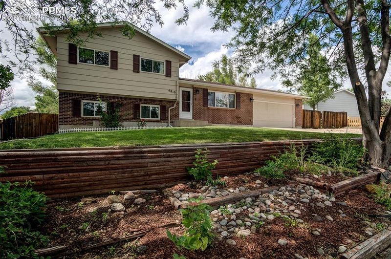 4810 Del Sol Rd, Colorado Springs, CO 80918