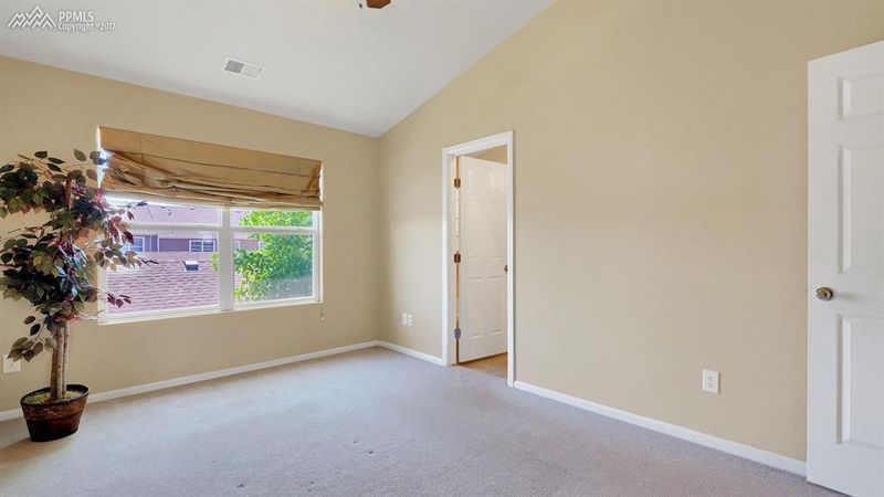 4811 Harrier Ridge Dr, Colorado Springs, CO 80916