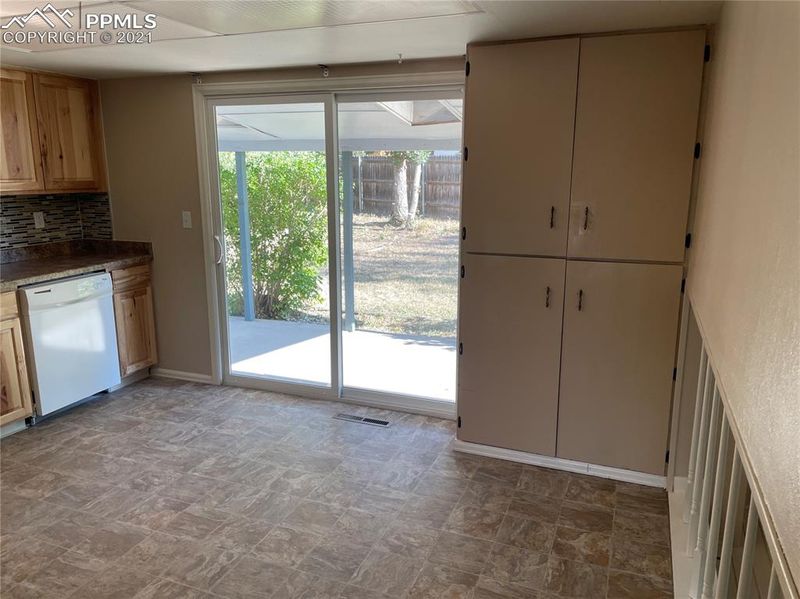 4825 Ranch Dr, Colorado Springs, CO 80918