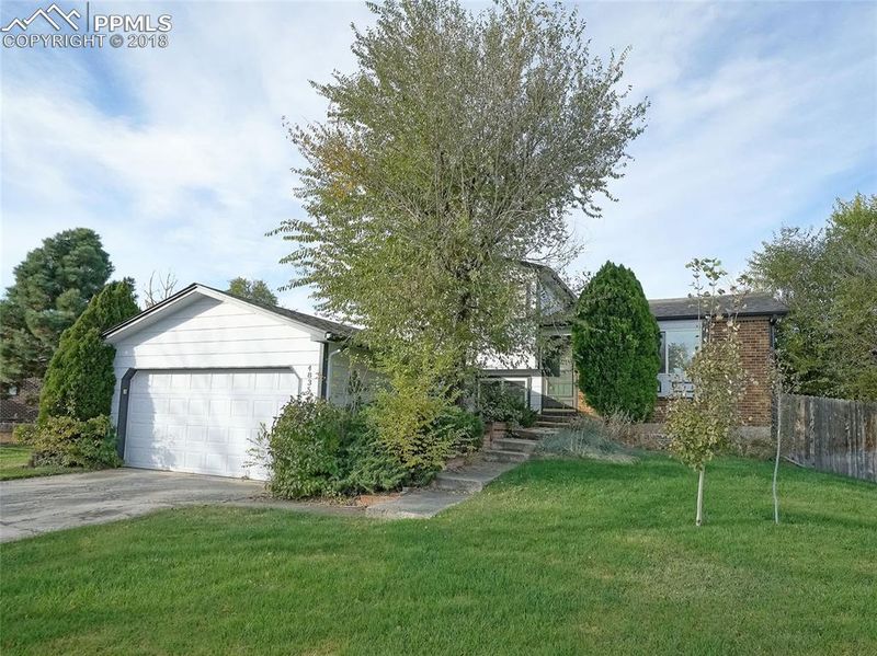 4835 Irving Dr, Colorado Springs, CO 80916