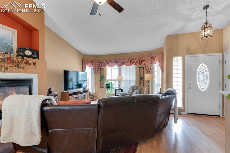 4835 Poleplant Dr, Colorado Springs, CO 80918