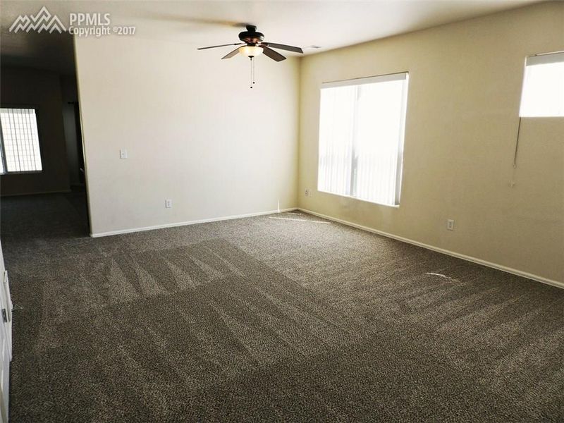 4841 Hawks Crest Point, Colorado Springs, CO 80916