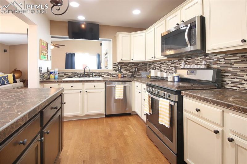 4855 Turning Leaf Way, Colorado Springs, CO 80922