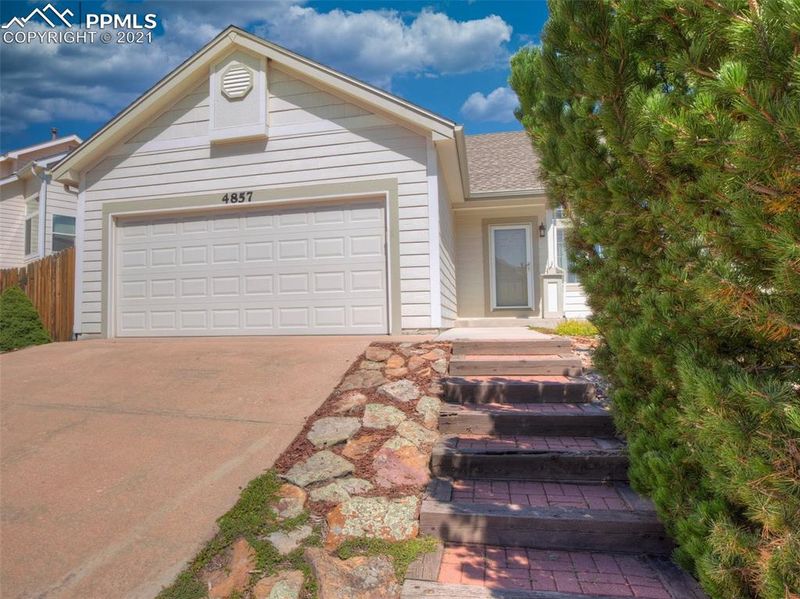 4857 Ardley Dr, Colorado Springs, CO 80922