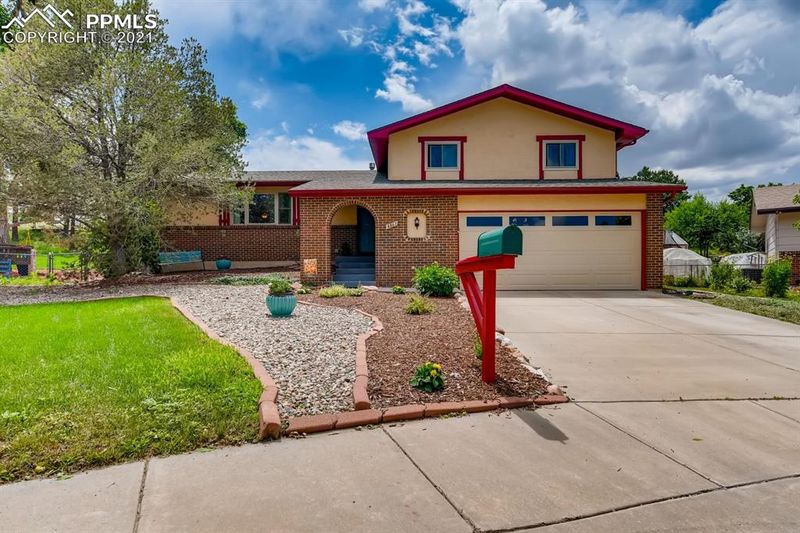 4861 Escapardo Way, Colorado Springs, CO 80917