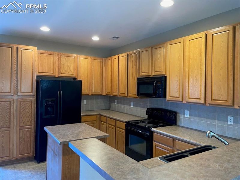 4865 Harrier Ridge Dr, Colorado Springs, CO 80916