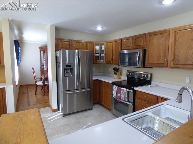 4865 Seton Pl, Colorado Springs, CO 80918