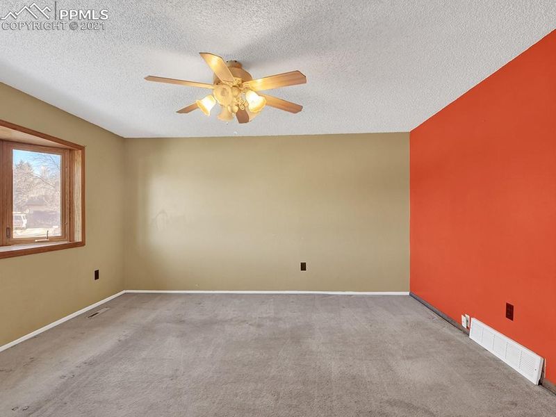 4869 Splitrail Pl, Colorado Springs, CO 80917