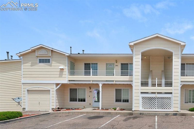 4870 Rusty Nail Point #201, Colorado Springs, CO 80916