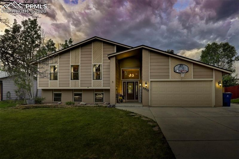 4875 W Old Farm Cir, Colorado Springs, CO 80917