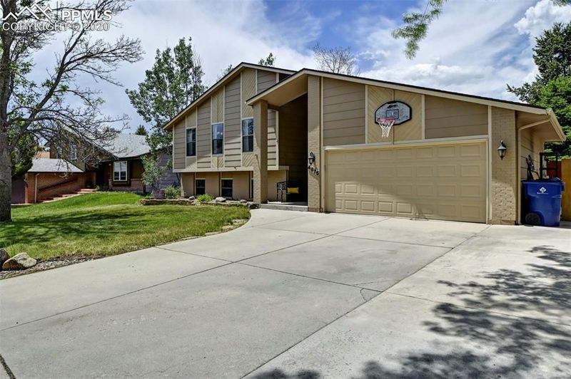 4875 W Old Farm Cir, Colorado Springs, CO 80917